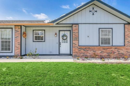 1417 Old Mill Dr, Deltona, FL 32725-2824