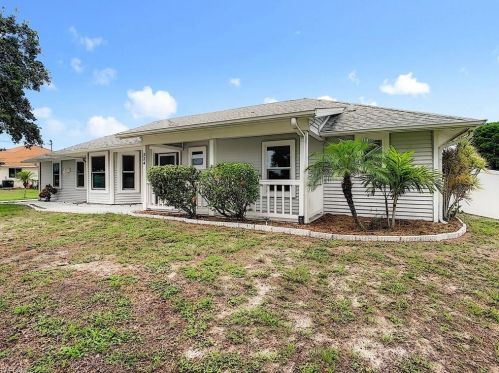 224 22nd Ave, Cape Coral, FL 33909-2820