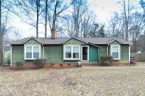 6732 Accrington Ct, Charlotte, NC 28227-1000