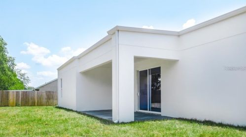 1360 Bakersfield Ave, Deltona FL  32725-5815 exterior