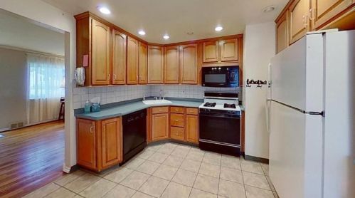210 Northmont Dr, Verona, PA 15147-2950