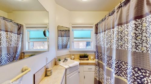 44420 Date Ave, Lancaster CA 93534-3512 exterior