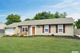 145 Glenmere Way, Holbrook, NY 11741-5013