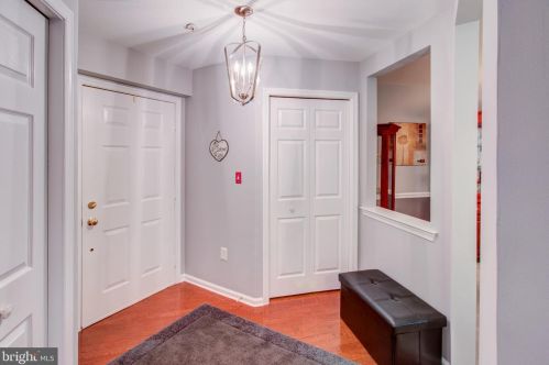 522 Mowat Cir, Trenton, NJ 08690-3221