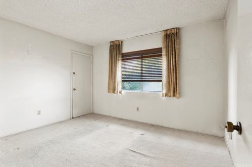 621 Chestnut Ave, Orange CA 92867-3743 exterior