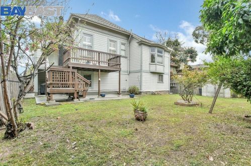 1231 Adeline St, Oakland CA 94607-2810 exterior