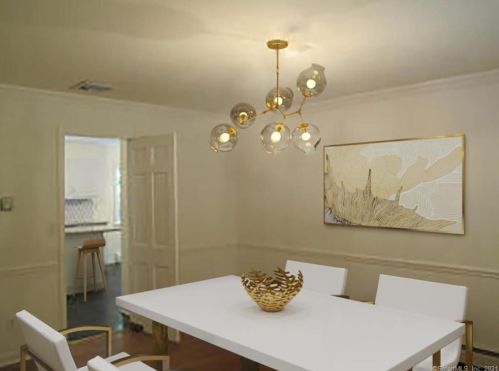 190 Briscoe Rd, New Canaan CT  06840-2303 exterior