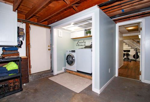 132 Haverhill Rd, Salem NH  03079-1243 exterior