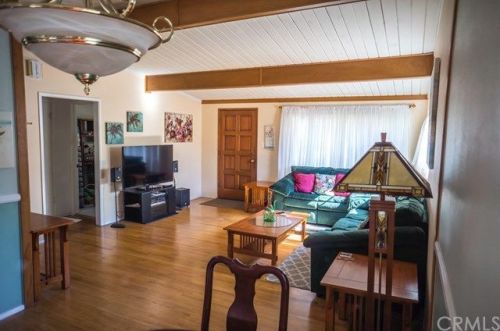 14623 Saint Andrews Pl, Gardena, CA 90249-3335