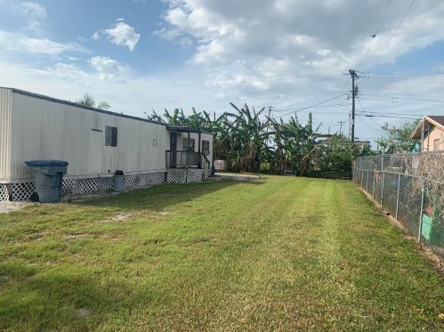 1609 Avenue, Belle Glade, FL