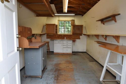 736 Sara Ln, Verona PA  15147-2637 exterior