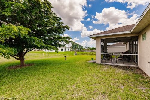 1252 41st St, Cape Coral FL  33909-1201 exterior
