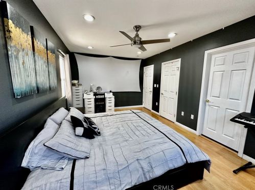 8154 Wakefield Ave, Van Nuys CA  91402-5329 exterior