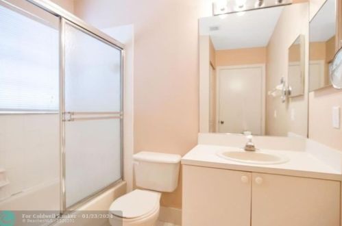 17398 20th Ct, Hollywood FL  33029-5541 exterior