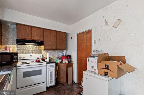 114 Rose Ln, New Castle DE  19720-2143 exterior