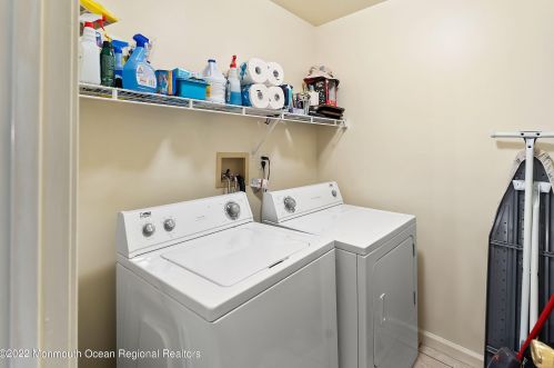 36 Bristel Rd, Holmdel Village NJ  07733-2787 exterior