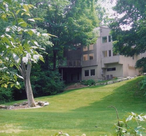 13 Echo Hill Rd, New Canaan, CT 06840-4303