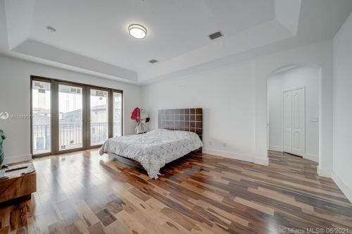 8941 178th St, Hialeah FL  33018-6554 exterior