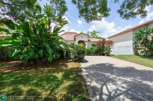 1010 185th Ter, Hollywood, FL 33029-3649