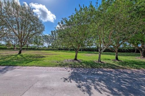 28700 Alessandria Cir, Bonita Springs FL  34135-8276 exterior