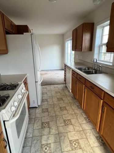 657 Winterthur Way, Easton PA  18040-7444 exterior