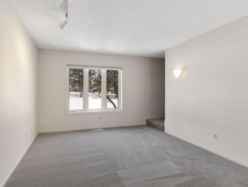 215 University Ave, Minneapolis, MN 55413-2250