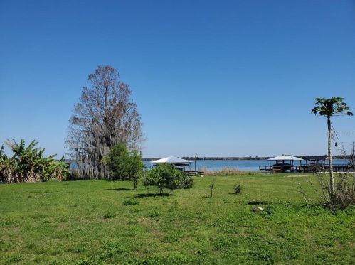 16403 Shirley Shores Rd, Tavares, FL 32778-9604