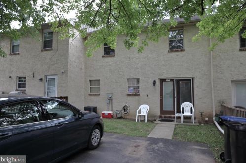 121 Hartranft Ave, Norristown, PA 19401-4362