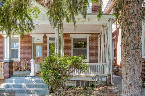 1956 Bellevue Rd, Harrisburg, PA 17104-1323