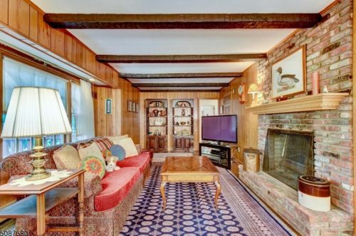 11 House Wren, Hackettstown NJ  07840-2815 exterior