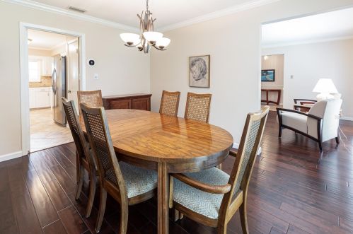 1610 King Arthur Cir, Maitland FL  32751-5818 exterior