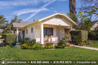 671 Lexington Dr, Glendale, CA 91203-1661