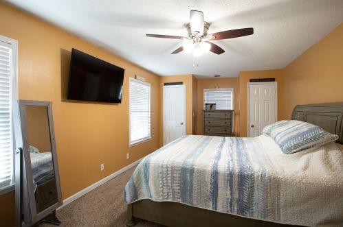 10328 Sunset Dr, Florence KY  41042-3348 exterior