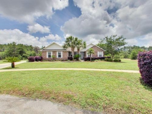 76 Ace Ct, Freeport, FL 32439-6245
