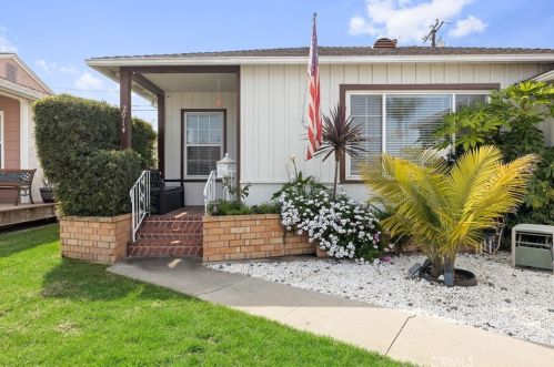 2914 Sandwood St, Lakewood, CA 90712-3328