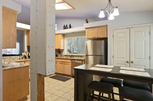 1804 Elleby Ct, Modesto CA  95355-8658 exterior
