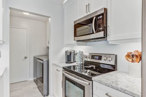 1309 Pilsdon Crst, Mount Pleasant SC  29464-3822 exterior