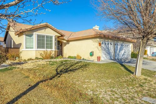 4557 Avenue, Lancaster, CA 93535-7712