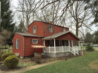 6356 Georgetown St, Fairhope, OH 44641-8914