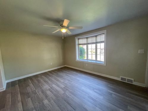 200 Larkspur St, Whitaker PA  15120-2208 exterior