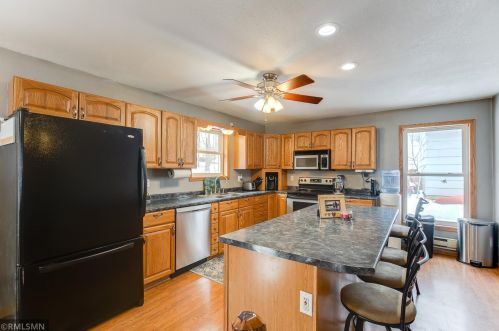 185 Maple St, Ellsworth, WI 54011-9034
