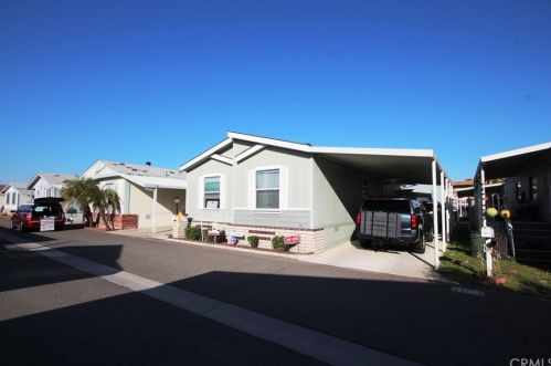 6301 Warner Ave, Huntington Beach, CA 92647-5104