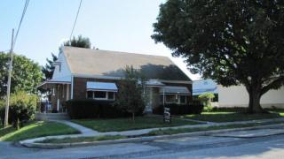 30 2nd Ave, Lebanon, PA 17042-5421