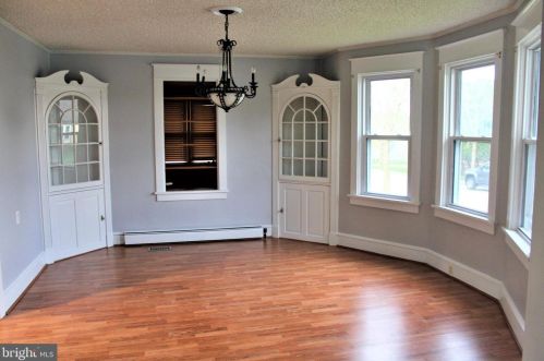 4603 Naamans Creek Rd, Boothwyn PA  19060-2214 exterior