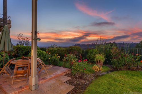 9416 Chabola Rd, San Diego CA 92129-4904 exterior