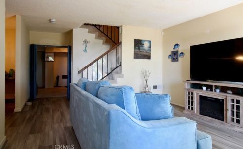 1736 Mountain Terrace Ln, Montebello CA  90640-2064 exterior