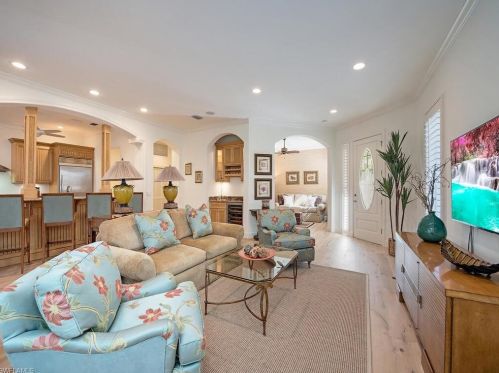 640 Via Mezner, Naples, FL 34108-6597