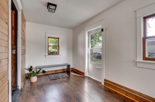 1663 Carroll Ave, Saint Paul MN  55104-5220 exterior