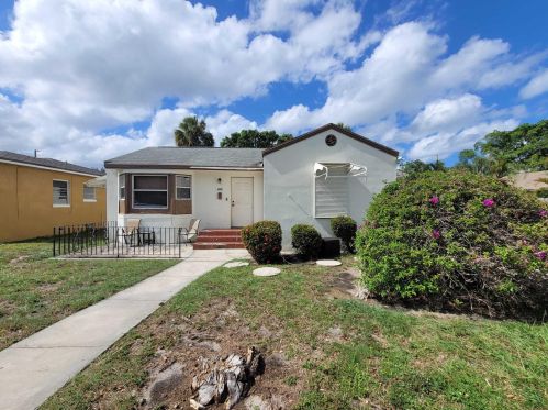 701 37th St, West Palm Beach, FL 33407-4311