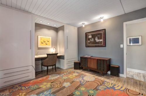 12 Robinwood Dr, West Paterson NJ  07424-2320 exterior